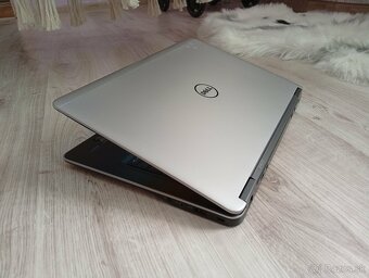 Predám notebook Dell E7440 - 9