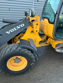 VOLVO L25 2015R 5300MG 139900PLN - 9