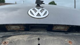 165. VW Touran 2l BKD,LTG LC9X Na náhradní díly - 9