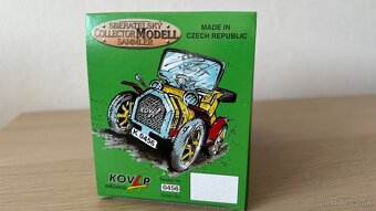 Retro hračka Dědeček automobil KOVAP - 9