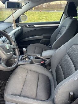 Skoda Superb 2.0 TDI - 9