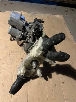 Vsetko komplet za 100e Renault Megane 3 - 9