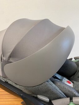 Polohovateľná autosedačka Cybex Cloud T i-Size Plus - 9