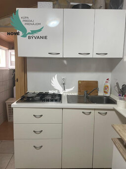 Dom v prvej rade od mora 2x apartmán s výhľadom na more a st - 9