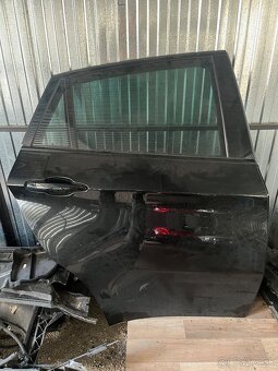 Rozpredam čiernu X6 e71 50i 300kW - 9