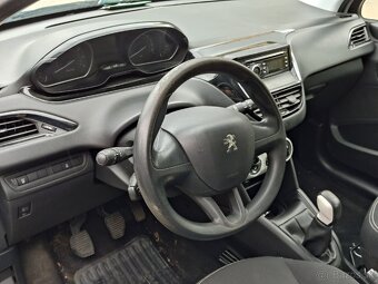 Peugeot 208 1.2i - 9