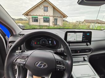 Hyundai Kona Electric - 9