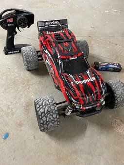 Traxxas Rustler - 9