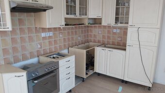 Ponúkame pokladanie laminátovej podlahy kobercov PVC gumolin - 9