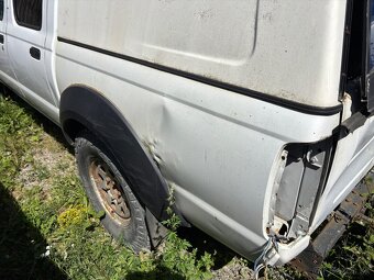 Nissan navara - 9