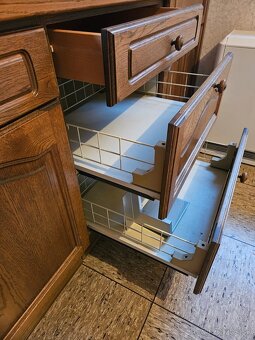 Masívna kuchynská linka z Nemecka so spotrebičmi - 9