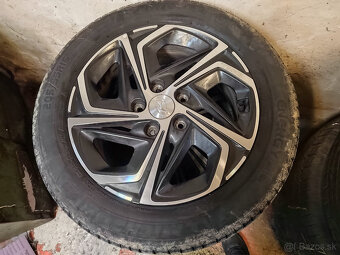 Predam Hyundai i30 benzin, 81 000 najazdenych km, RV: 2020, - 9