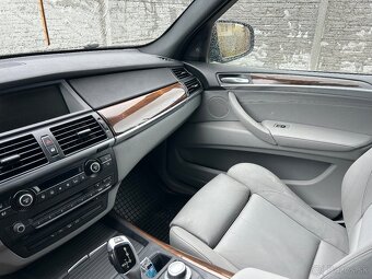 BMW X5 e70 4.8i - 9