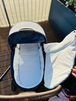 Cybex priam rose gold, farba Midnight blue - 9
