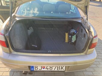 Opel Omega 2.6 V6 - 9