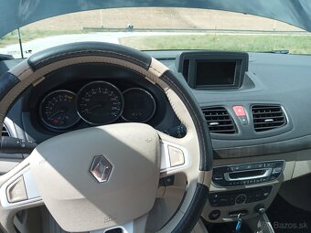 Renault Fluence - 9