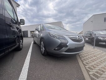 Opel Zafira Tourer 2.0 CDTi Model 2016 - 9