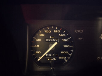 FORD Sierra 1600 Veterán - 9