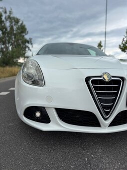 Alfa Romeo Giulietta 1.6 multijet Nová STK - 9