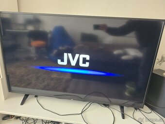 Smart TV JVC 139cm 300e - 9