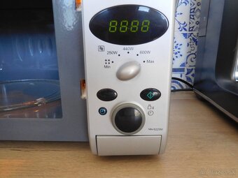 Panasonic Mikrovlná rúra, digitálna, - 9