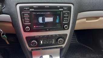 Škoda Octavia 2 Facelift 2012 DSG 1.6 TDI - 9
