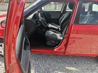 Škoda Fabia II Combi 1.2 Ambition - 9