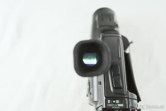 Videokamera Sony CCD-FX270E - 9