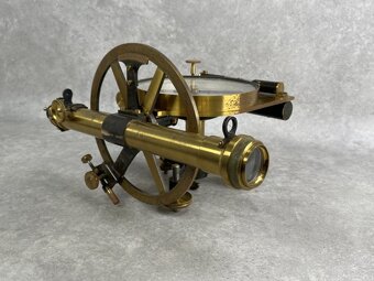 Starožitný nivelačný prístroj s kompasom 1911 Kapp and sohne - 9