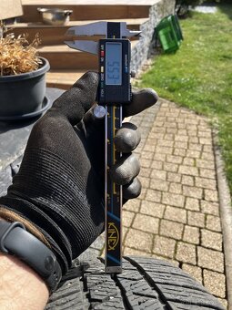 DEZENT 5x100 R15 Elektrony so zimnými pneu - 9