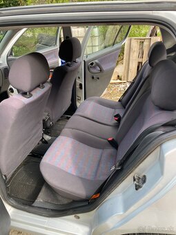 Volkswagen Polo - 9