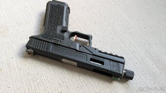 Glock 17 WE (komplet upgrade) + Nahradne diely - 9