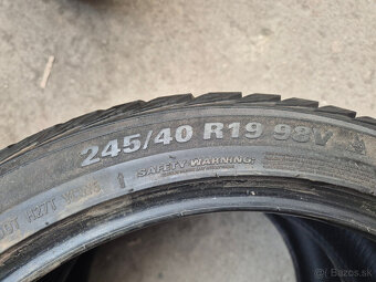 245/40 r19 zimné 4 ks KUMHO dezén 8,5 - 8,1 mm - 9