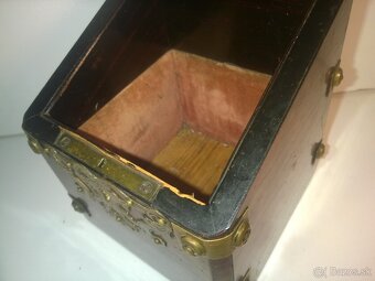 Starožitná drevená skrinka 19.storočie - 9
