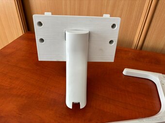 Len stojan na televízor SAMSUNG UHD TV 7 Series UE43RU7412U - 9