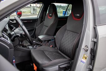 Škoda Octavia Combi 2.0 TDI RS DSG - 9