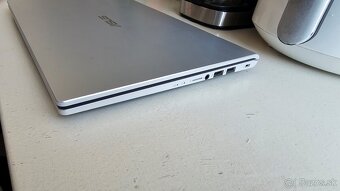 Asus X415M - intel procesor, 8GB RAM, 128GB SSD, 8hod bat - 9