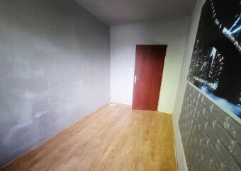 ZNÍŽENÁ CENA PREDAJ 3-I BYTU V NOVÝCH ZÁMKOCH ID : 1015 - 9
