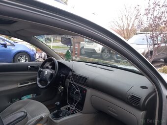 Predám Volkswagen Passat Combi 1.6 benzín - 9