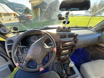 Nissan Patrol GR Y61  rok 1999 - 9