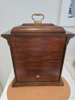 Krbové hodiny Howard Miller Thomas Tompion - 9