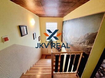 JKV REAL ponúka na predaj 5-izbový dvojpodlažný rodinný dom - 9