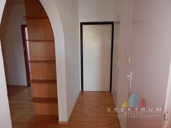 PREDANÉ-SPEKTRUM REALITY- Na Predaj 3-izbový byt, 70 m2, Han - 9