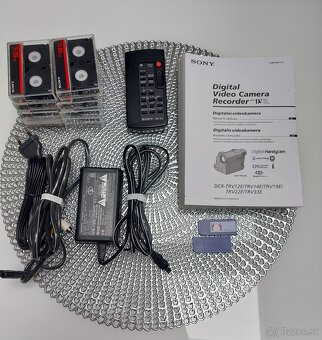 Videokamera SONY HANDYCAM Mini DCR-TRV 33E - 9
