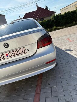 BMW 525i e60 -141kw, r.v. 2004 + nové zimné prezutie - 9