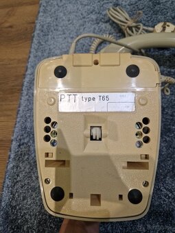 Retro telefóny - 9