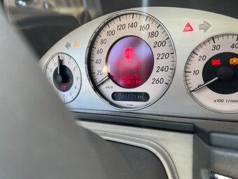 Rozpredám Mercedes E320 W211 - 9
