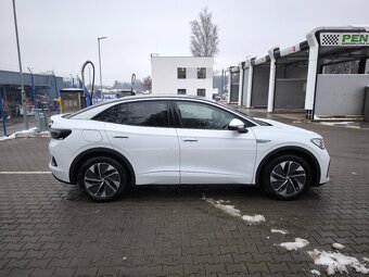 VW ID.5 Pro 150kw 82KWh 9/2022 42600km ALCANTARA LED-MATRIX - 9
