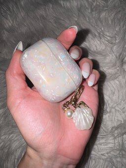 Apple AirPods Pro 2 - 9