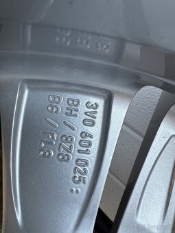 ORIGINAL ŠKODA SUPERB 3 DISKY 5x112 R17 215/55 R17 ZIMA - 9